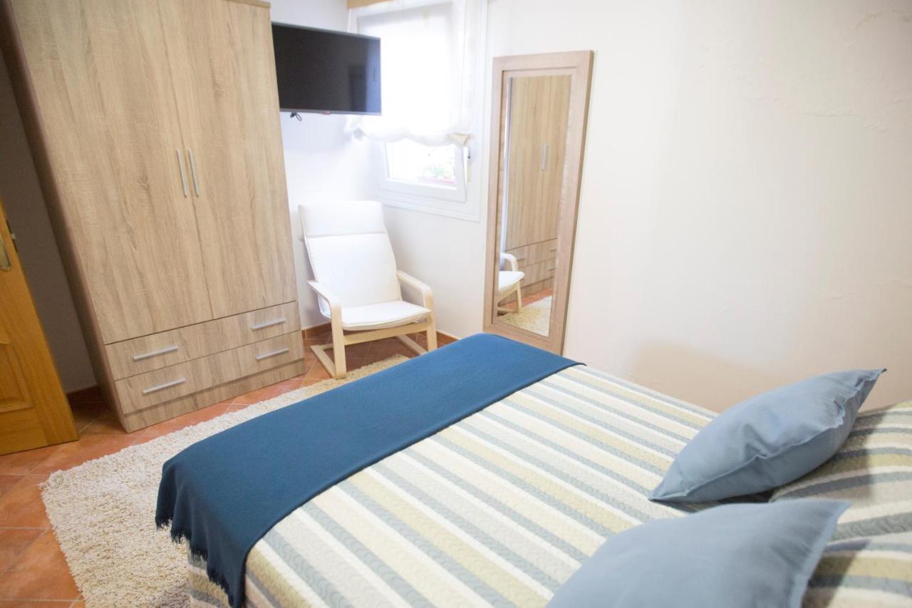 Hospedium Galitrips Vila Maruja Corme Екстериор снимка