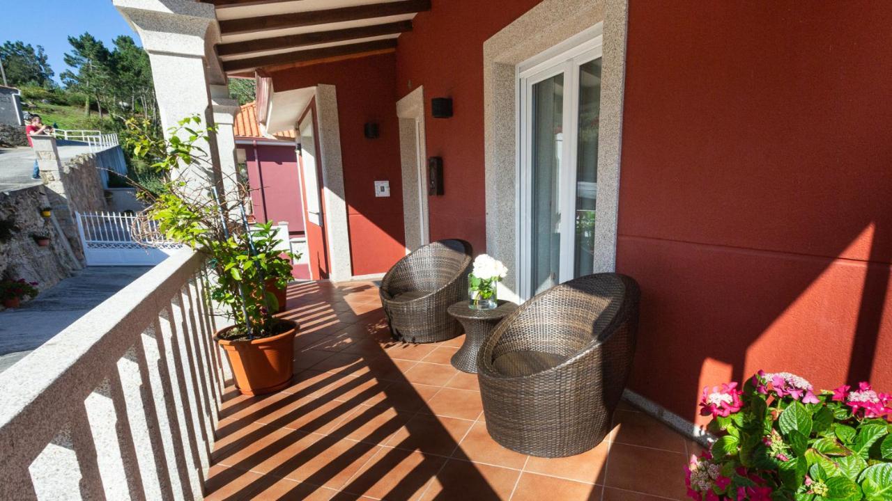 Hospedium Galitrips Vila Maruja Corme Екстериор снимка