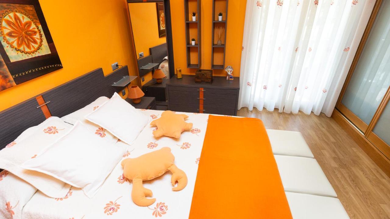 Hospedium Galitrips Vila Maruja Corme Екстериор снимка