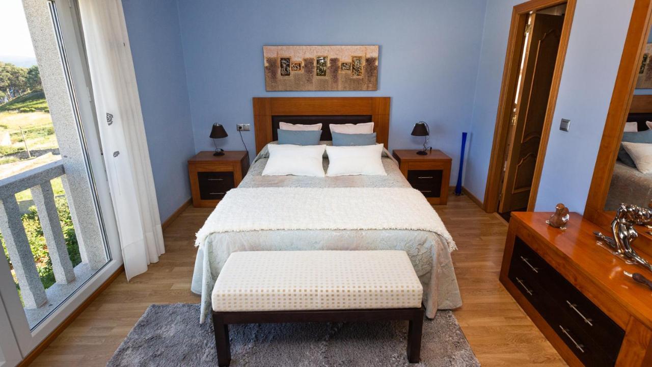 Hospedium Galitrips Vila Maruja Corme Екстериор снимка
